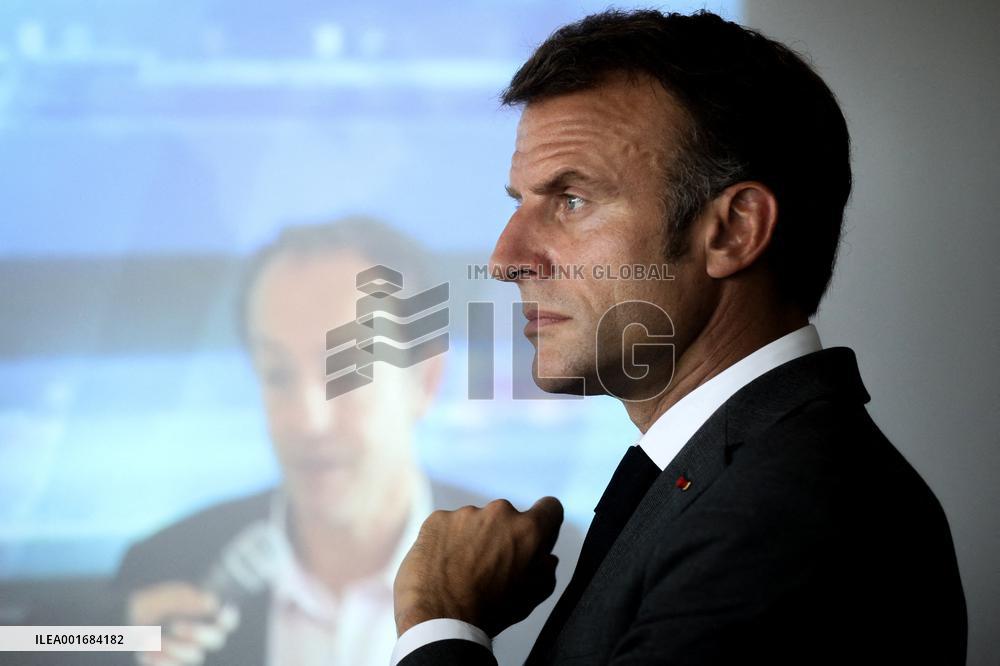 President Macron Visits Daniel-Argote Middle School - Orthez