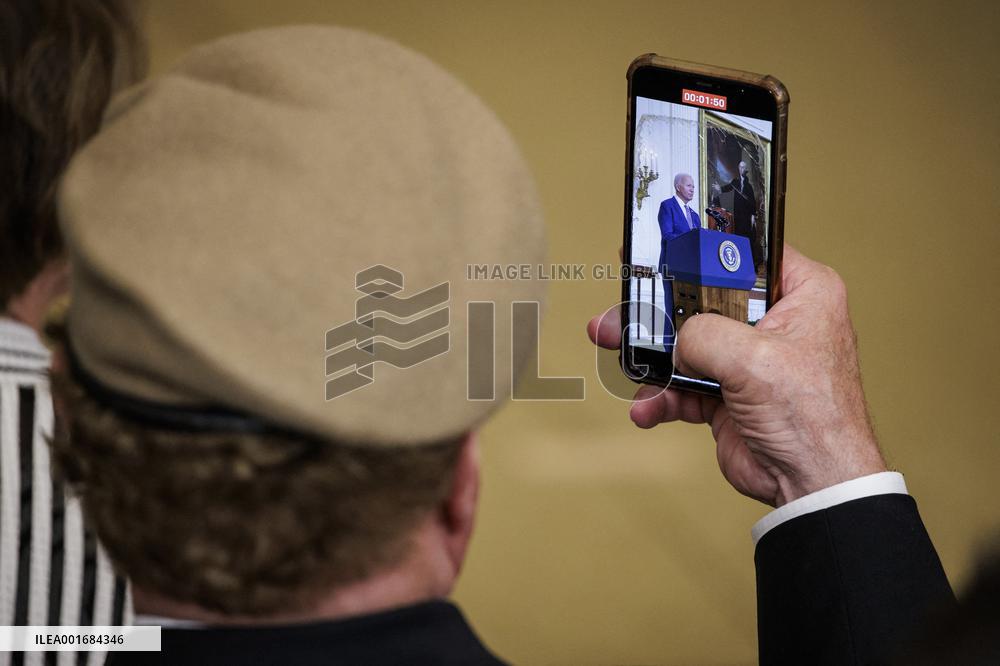 DC: President Biden Awards the Medal of Honor to US Army Captain Larry Taylor