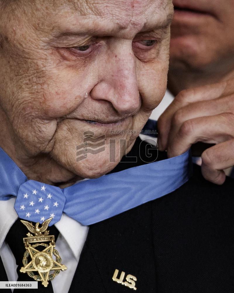 DC: President Biden Awards the Medal of Honor to US Army Captain Larry Taylor