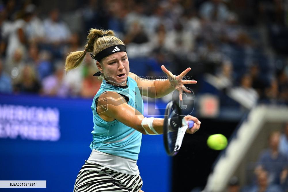 US Open - Quarter Final Muchova v Cirstea
