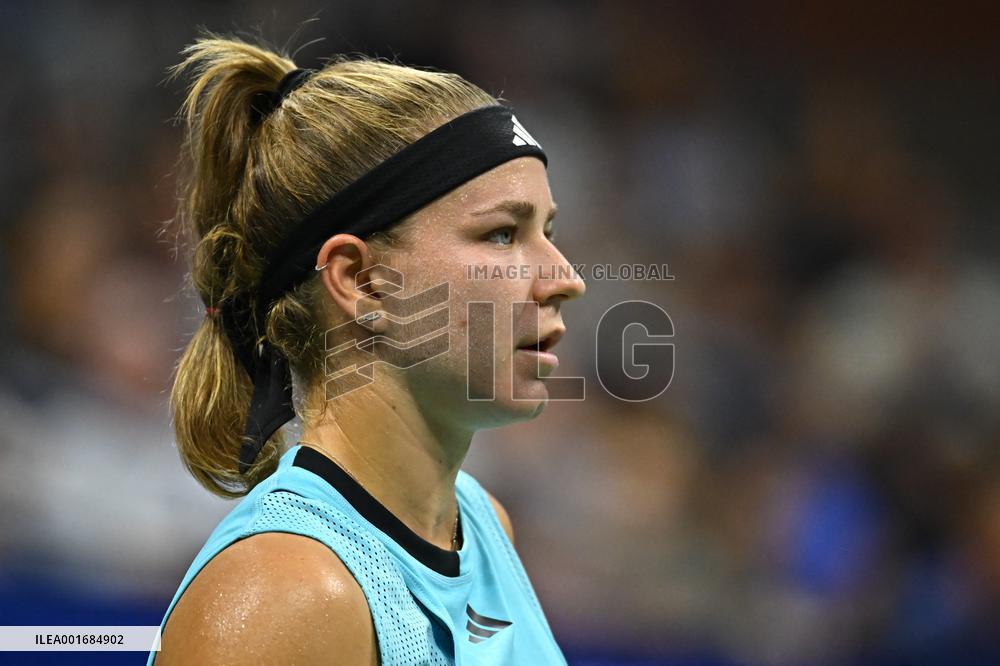 US Open - Quarter Final Muchova v Cirstea