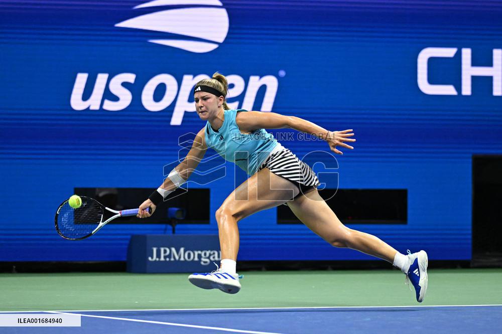 US Open - Quarter Final Muchova v Cirstea