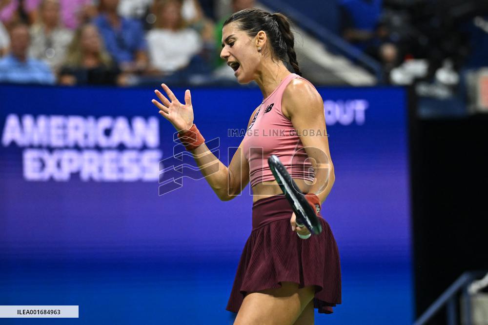 US Open - Quarter Final Muchova v Cirstea