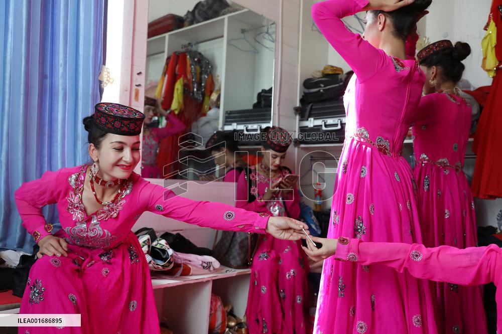 CHINA-XINJIANG-TAXKORGAN-TOURIST SERVICE (CN)