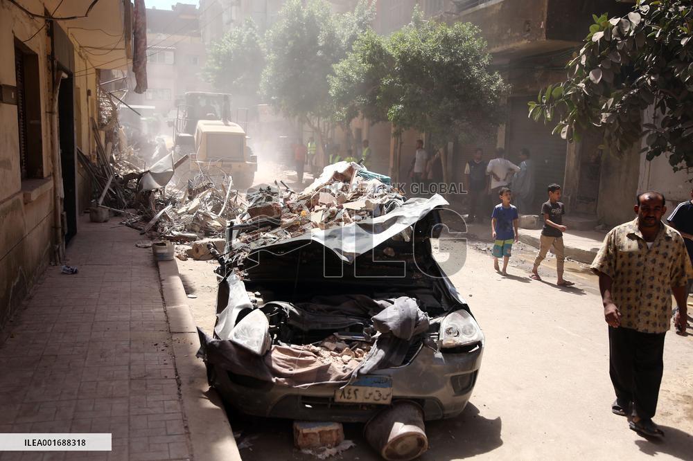 EGYPT-CAIRO-BUILDING COLLAPSE-RESCUE