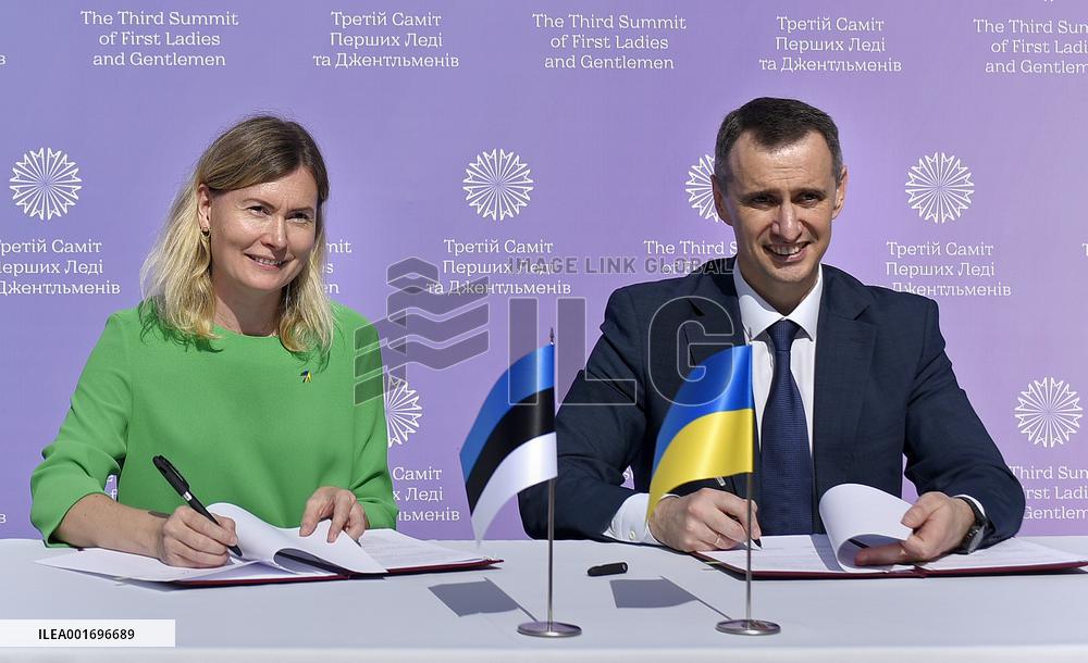 Third Summit of First Ladies and Gentlemen