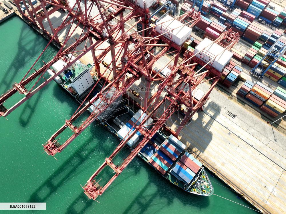 China Total Import And Export Value of Foreign Trade