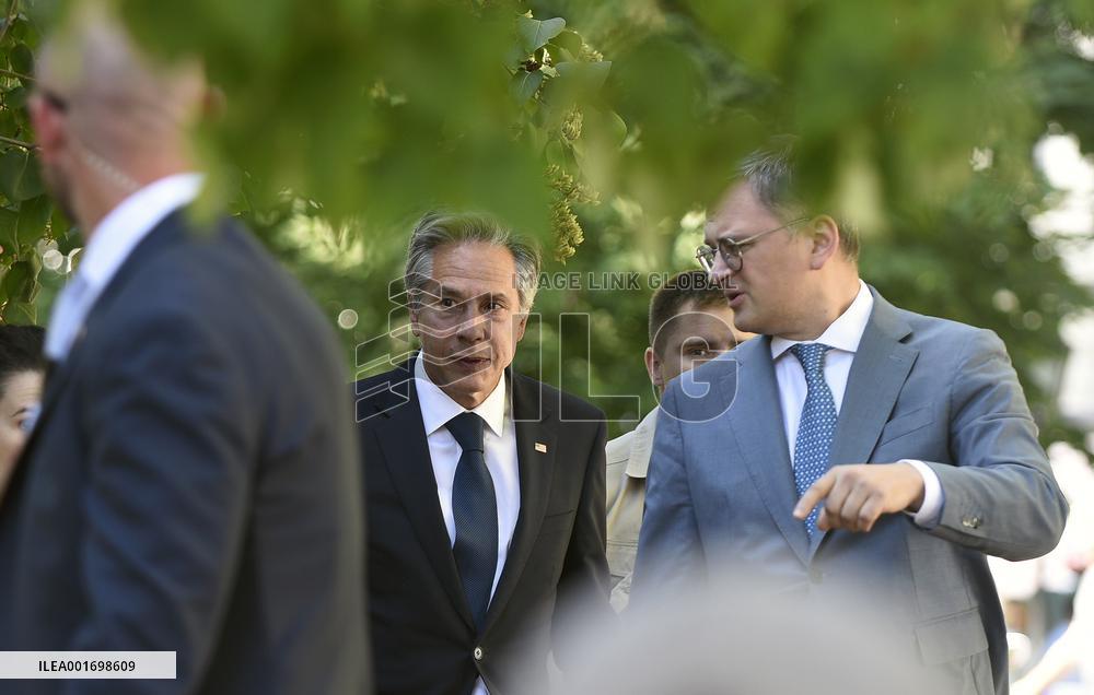 Third Summit of First Ladies and Gentlemen