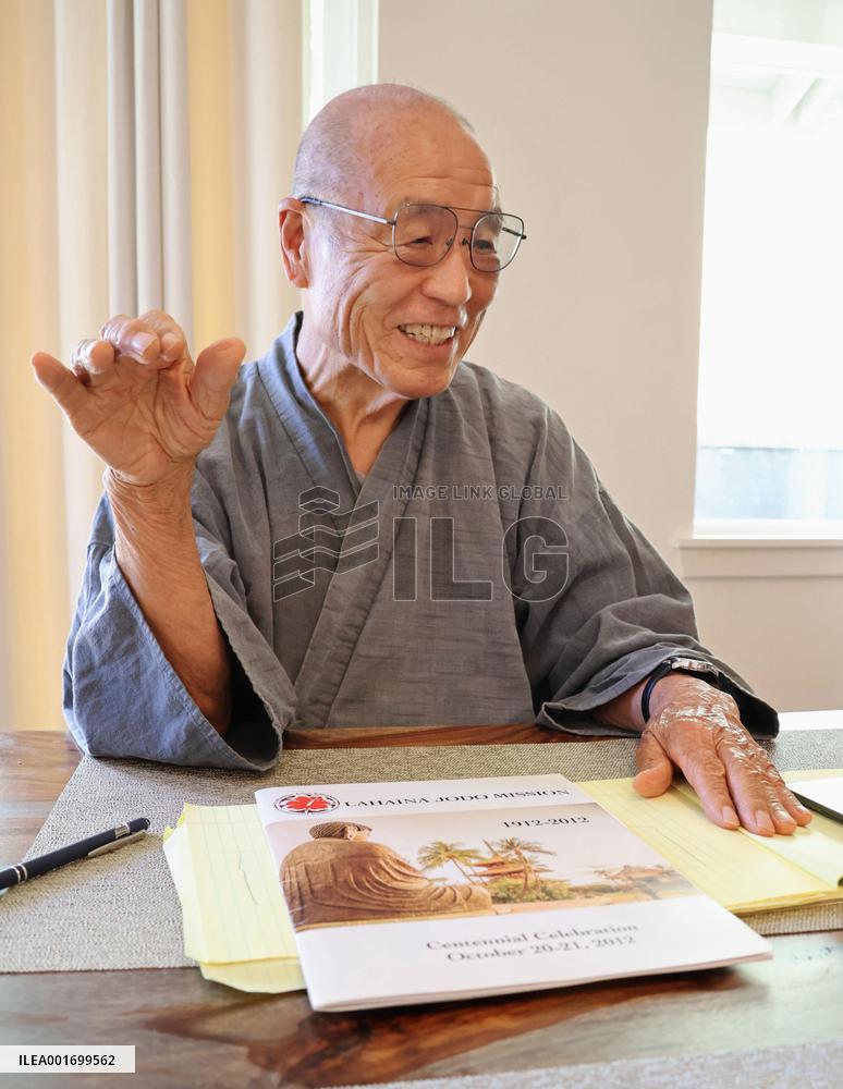 Maui temple priest Gensho Hara