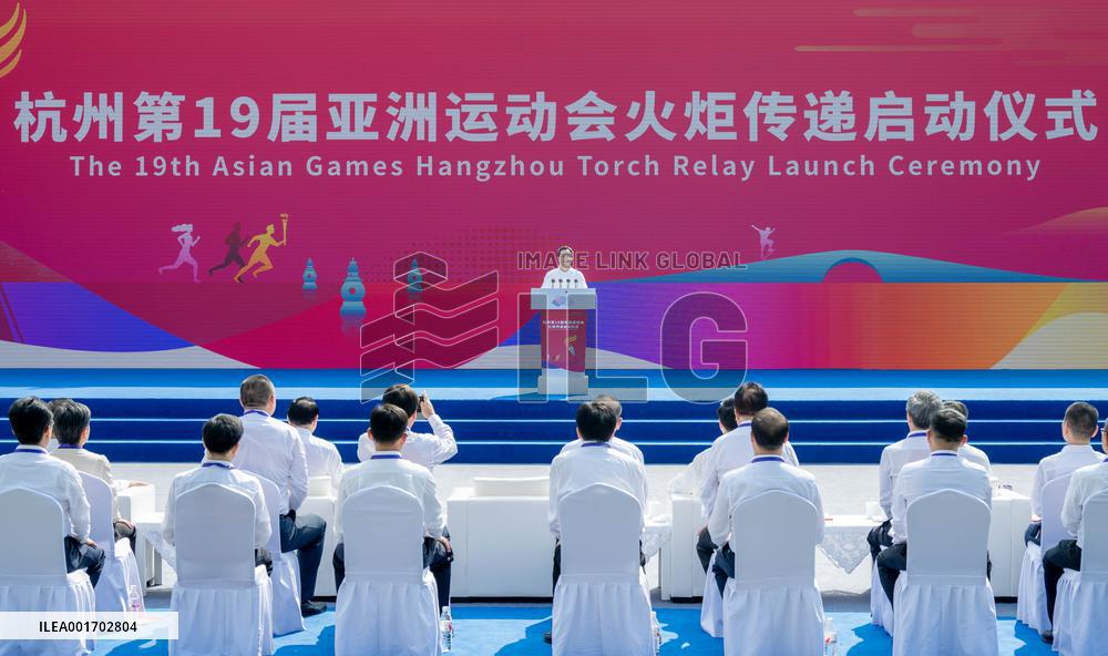 CHINA-ZHEJIANG-HANGZHOU-DING XUEXIANG-19TH ASIAN GAMES-TORCH RELAY-BEGINNING (CN)