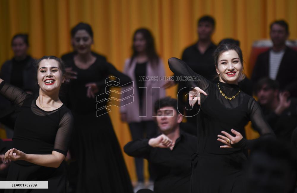 CHINA-XINJIANG-TAXKORGAN-ART TROUPE (CN)