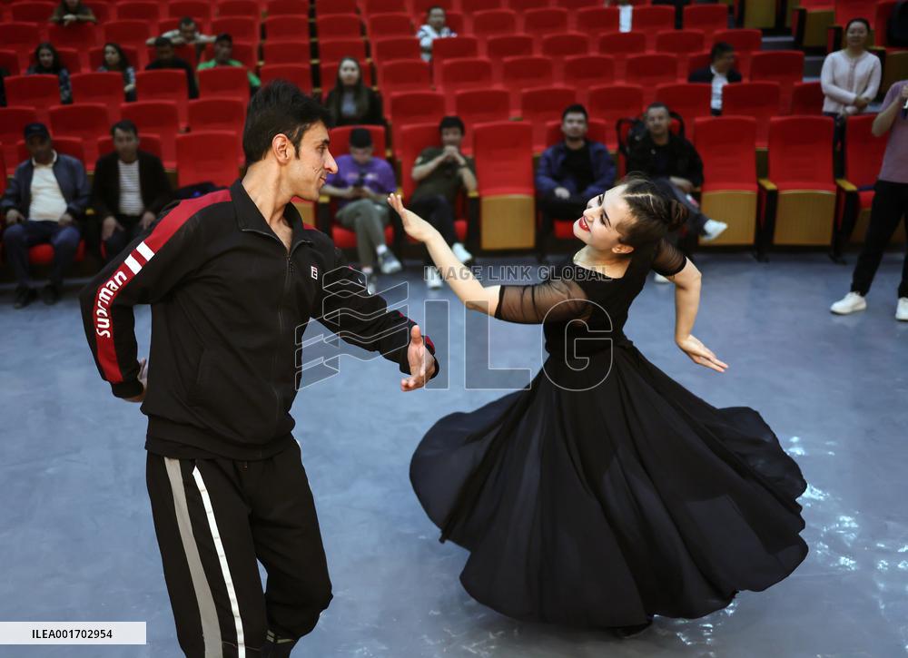 CHINA-XINJIANG-TAXKORGAN-ART TROUPE (CN)