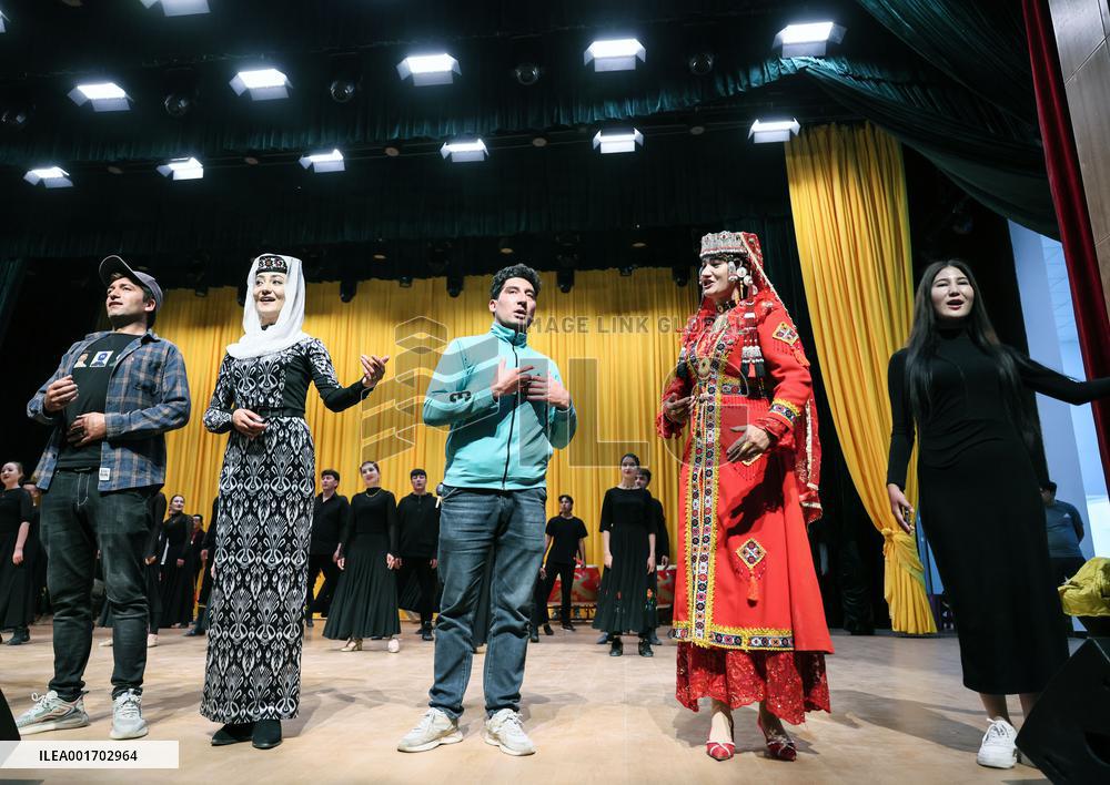 CHINA-XINJIANG-TAXKORGAN-ART TROUPE (CN)
