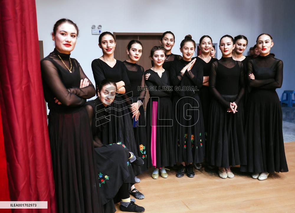 CHINA-XINJIANG-TAXKORGAN-ART TROUPE (CN)