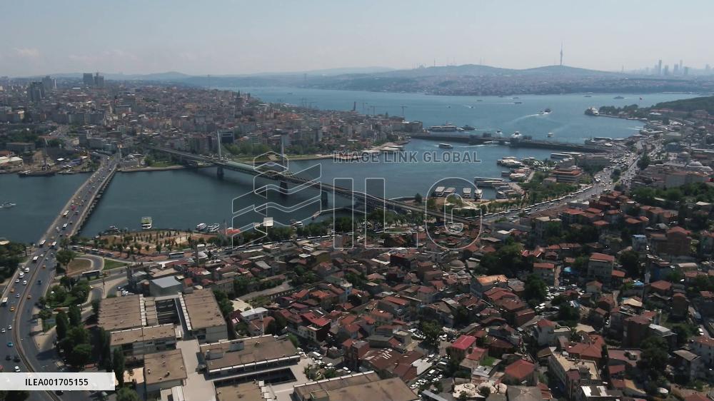 Turks struggle to afford children's school supplies amid rising living cost