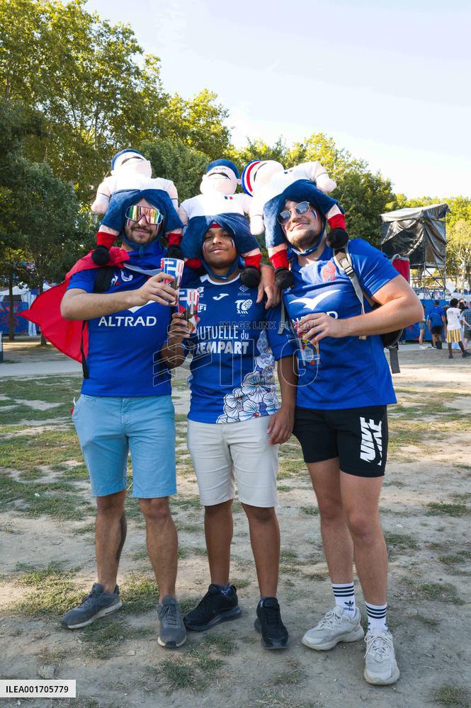 Rugby World Cup - Fans Flock At Rugby Village - Toulouse