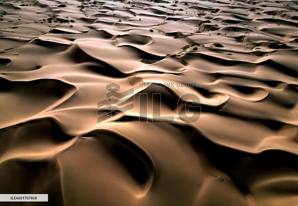 CHINA-XINJIANG-KASHGAR-DESERT-SCENERY (CN)