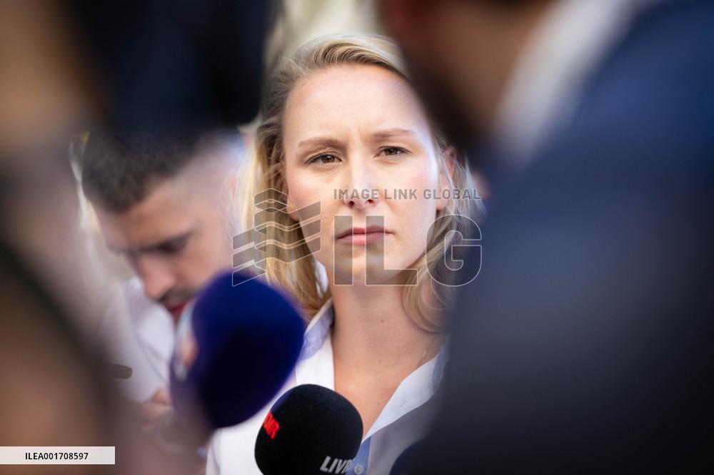 Eric Zemmour And Marion Marechal Visit To The Market - Cogolin