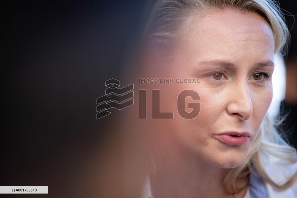 Eric Zemmour And Marion Marechal Visit To The Market - Cogolin