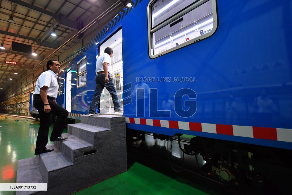 CHINA-HUNAN-ZHUZHOU-MEXICO CITY-LIGHT RAIL (CN)