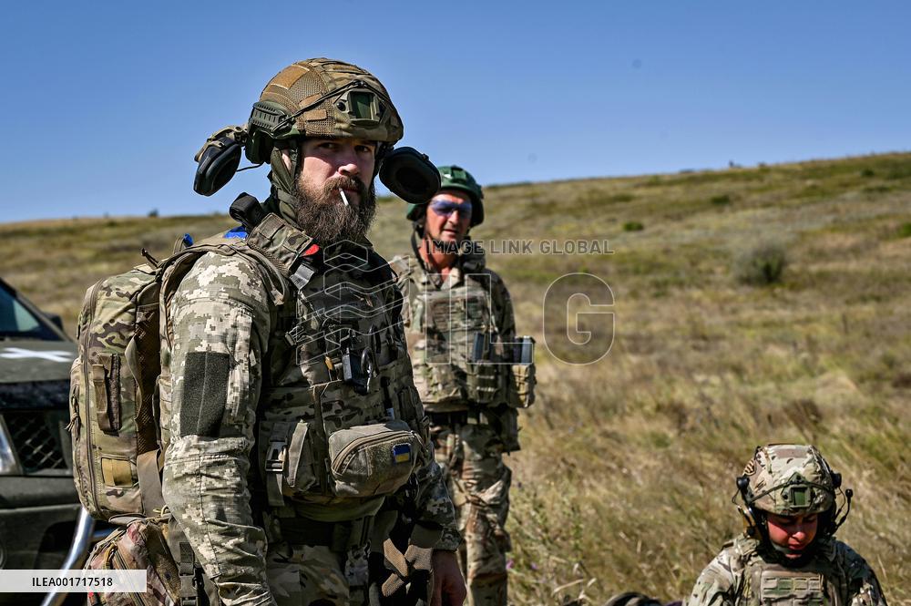 Platoon training of 3rd Assault Brigade