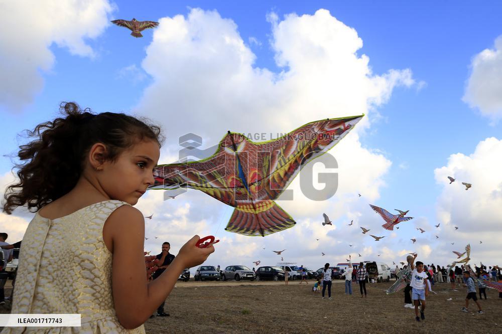 LEBANON-ZRARIEH-KITE FESTIVAL