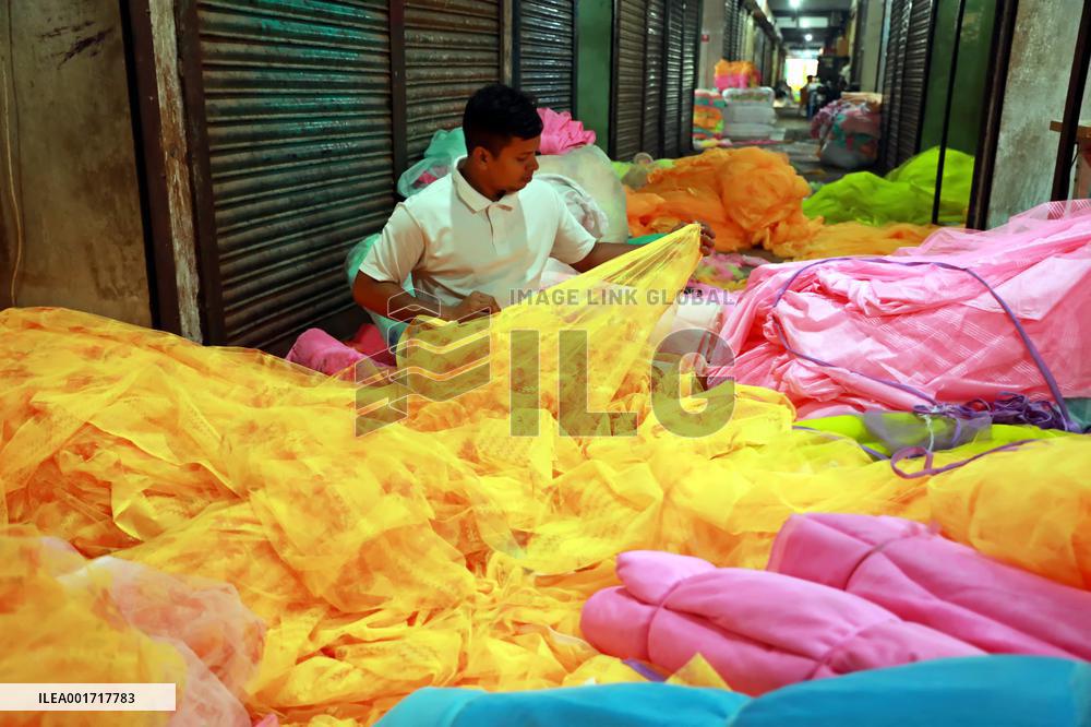 Dengue Hikes Demand For Mosquito Nets - Bangladesh