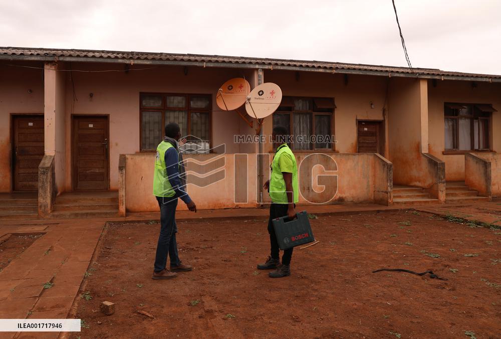 MOZAMBIQUE-MAPUTO-CHINA-STARTIMES-SATELLITE TELEVISION SIGNAL-PROJECT STAFF