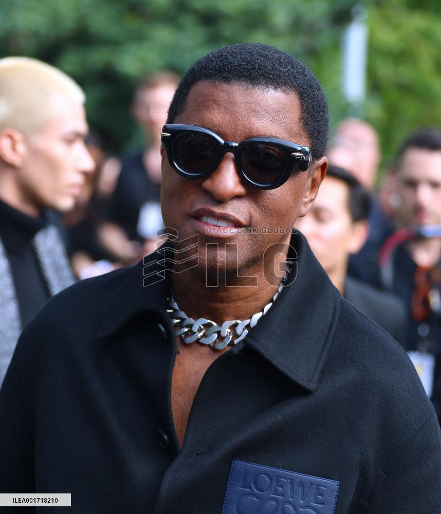 NYFW - Celebs At The Michael Kors Show