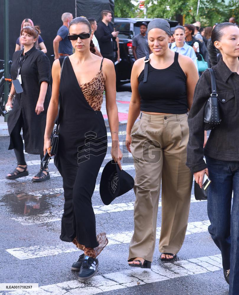 NYFW - Celebs At The Michael Kors Show