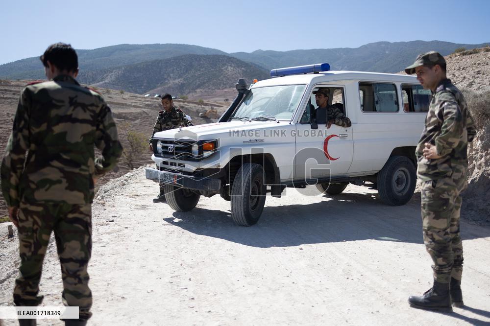 Organisation in the mountain village after the earthquake - Tafeghaghte