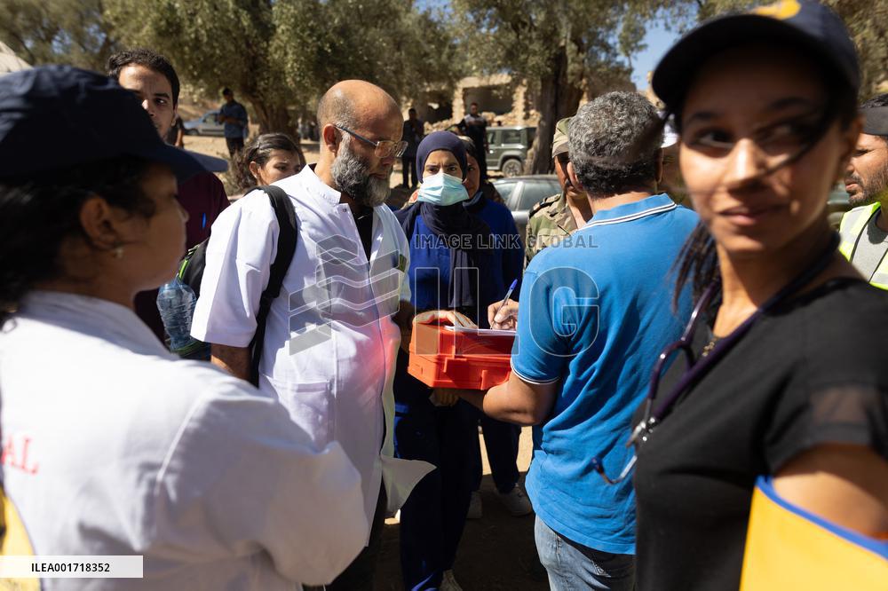 Organisation in the mountain village after the earthquake - Tafeghaghte