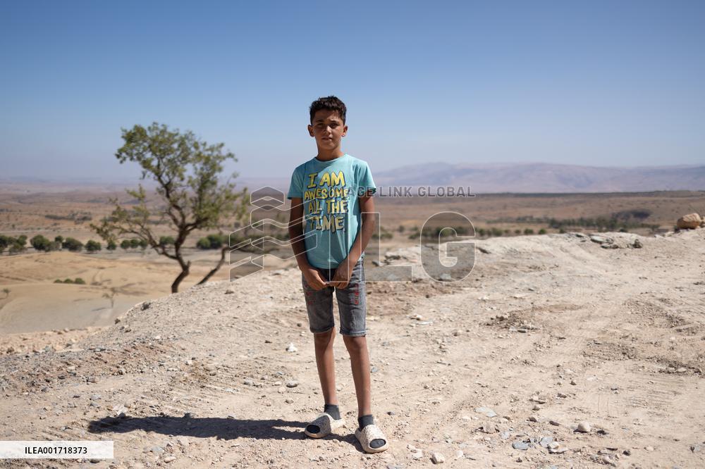 Organisation in the mountain village after the earthquake - Tafeghaghte