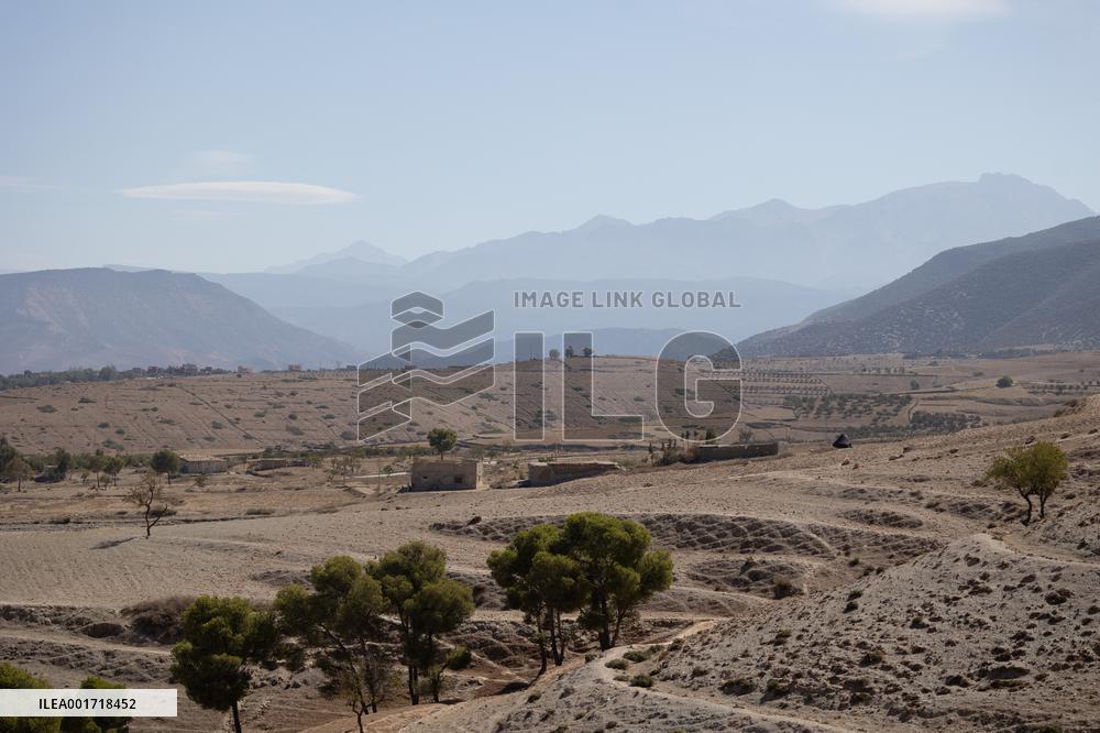 Organisation in the mountain village after the earthquake - Tafeghaghte