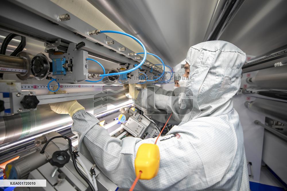 China Manufacturing Industry High Transmittance Conductive Film Materials