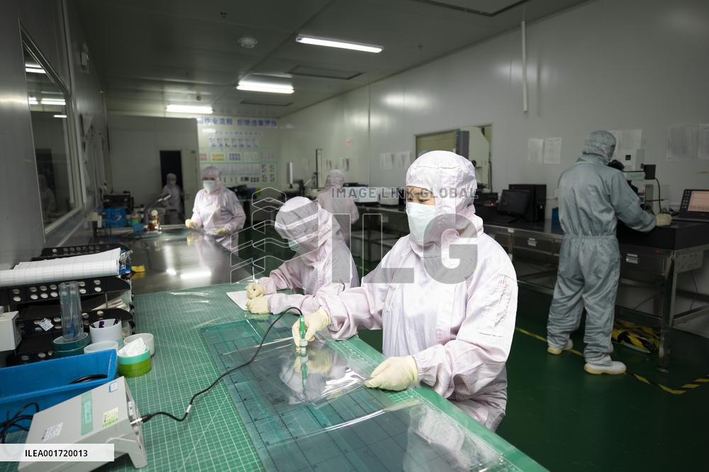 China Manufacturing Industry High Transmittance Conductive Film Materials