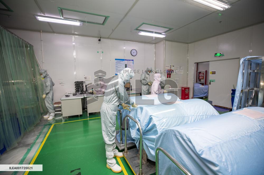 China Manufacturing Industry High Transmittance Conductive Film Materials