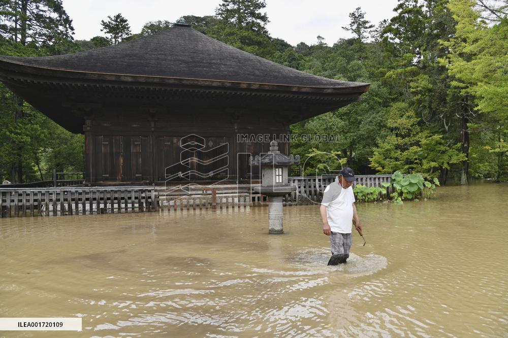 Aftermath of Typhoon Yun-yeung