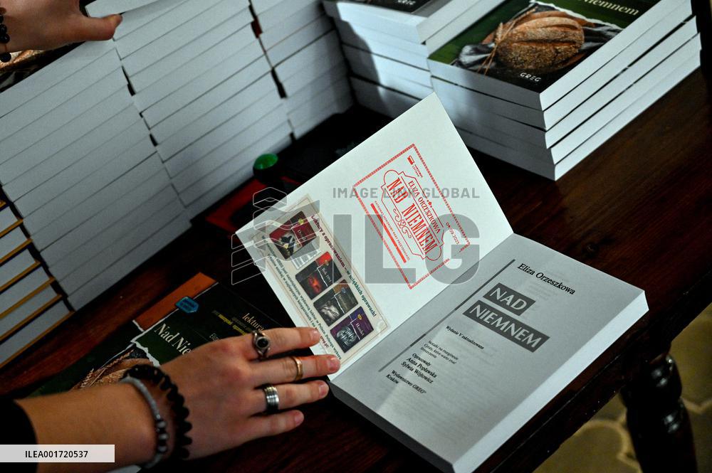 Polish National Reading of Nad Niemnem novel by Eliza Orzeszkowa in Lviv