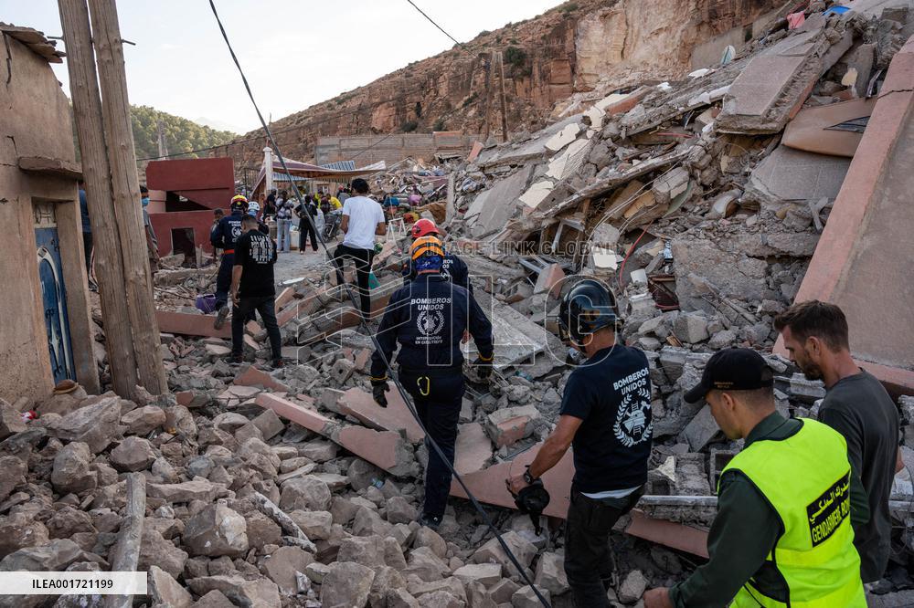 Over 2900 Killed In Rare Powerful Quake - Morocco