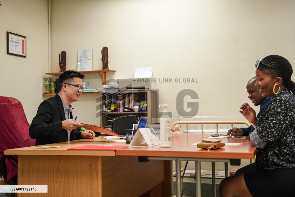 BOTSWANA-GABORONE-PRIVATE HOSPITAL-CHINESE DOCTOR