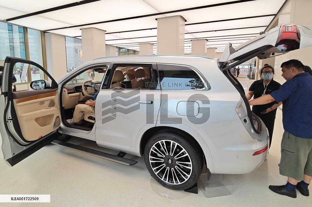 Huawei AITO M7 New Energy Vehicle