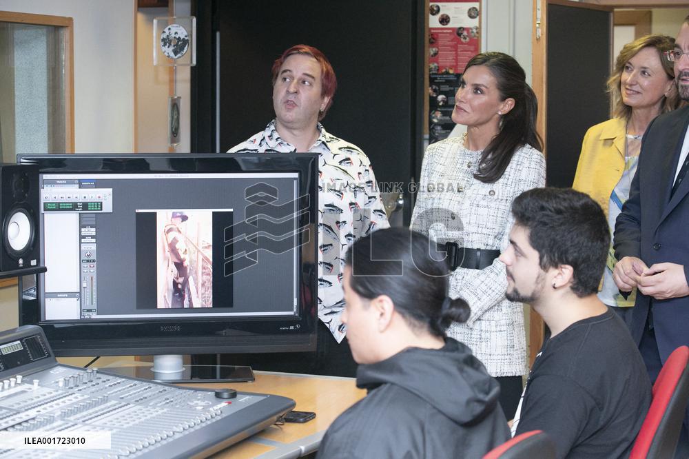 Queen Letizia Attends A School Opening - Madrid