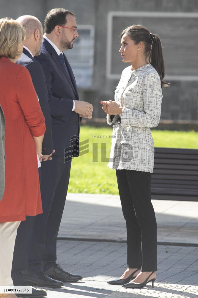 Queen Letizia Attends A School Opening - Madrid