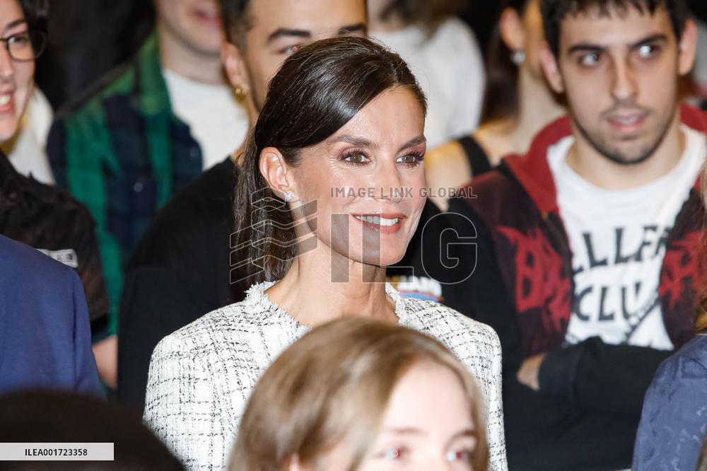 Queen Letizia Attends A School Opening - Madrid