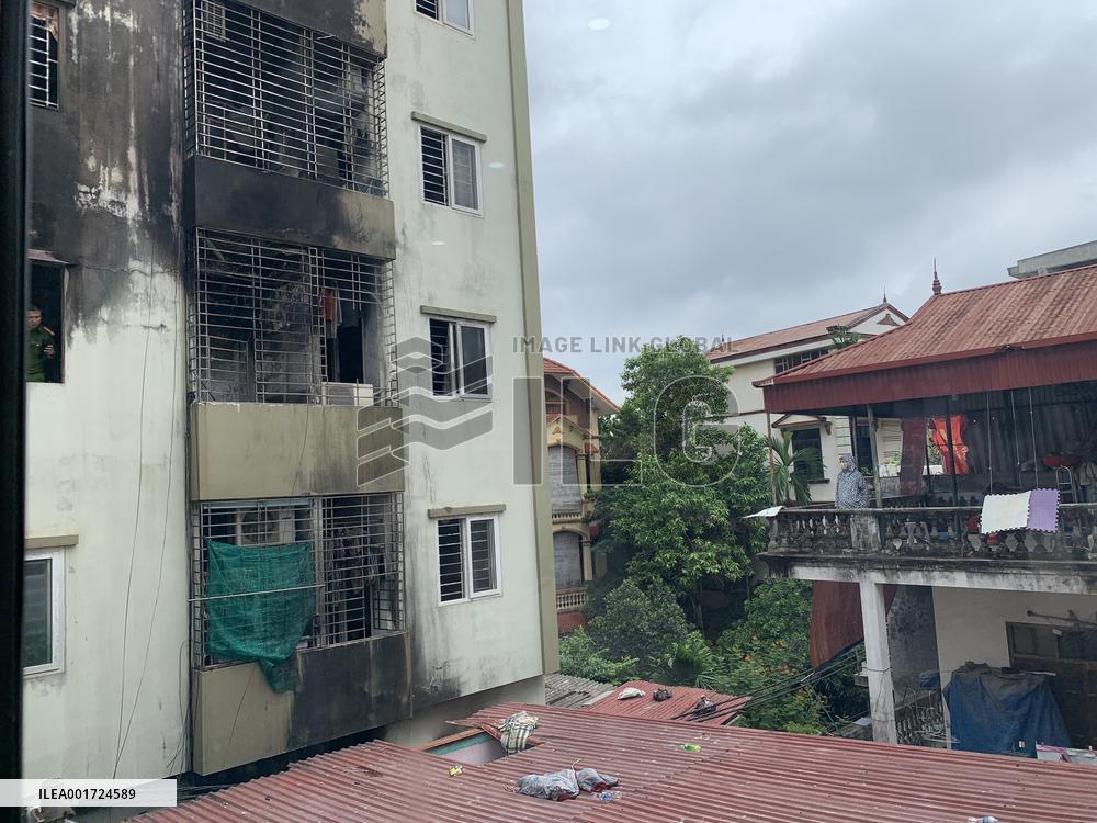 (SPOT NEWS)VIETNAM-HANOI-APARTMENT BLOCK-FIRE-RESCUE