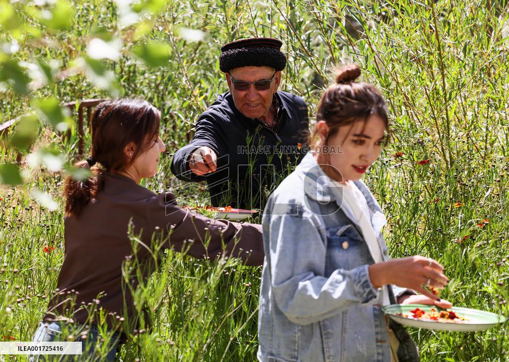 CHINA-XINJIANG-TAXKORGAN-BORDER PATROLMAN-LEGACY (CN)