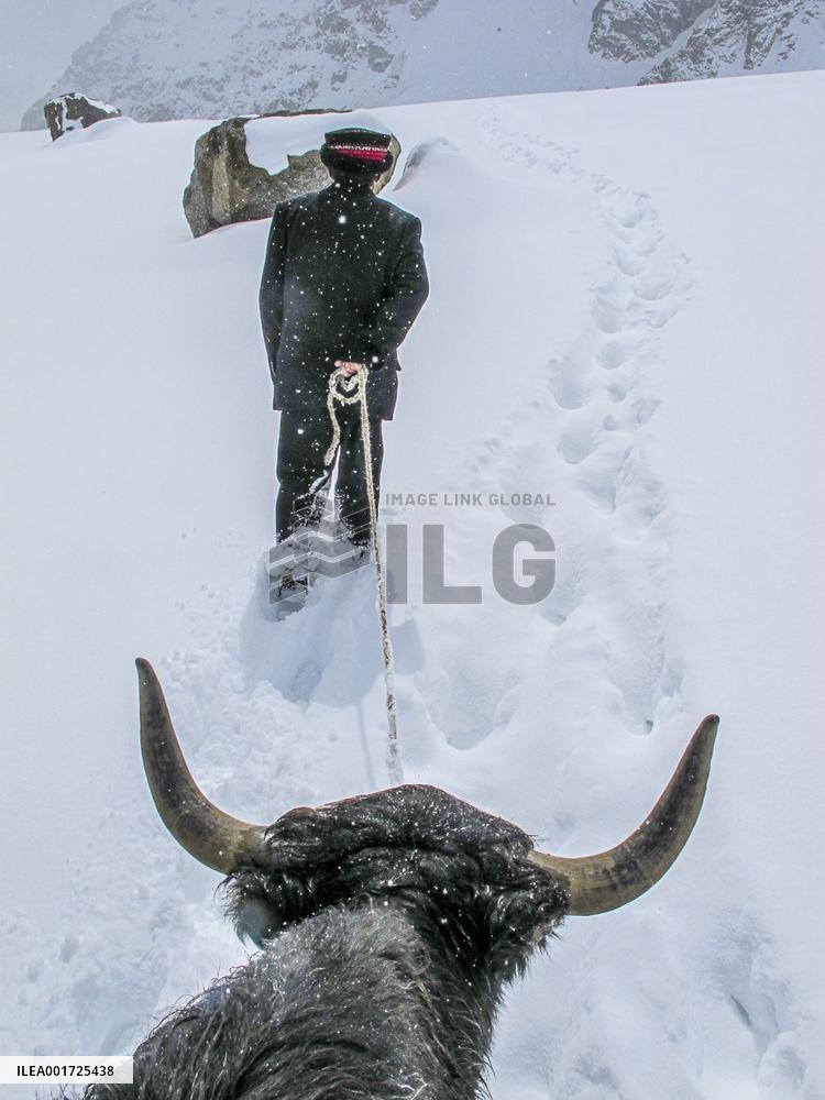 CHINA-XINJIANG-TAXKORGAN-BORDER PATROLMAN-LEGACY (CN)