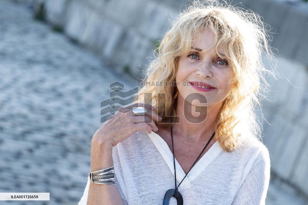 25th TV Fiction Festival - Scenes de menages Photocall - Day Two