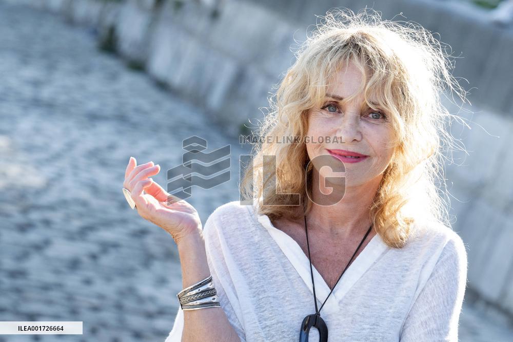 25th TV Fiction Festival - Scenes de menages Photocall - Day Two